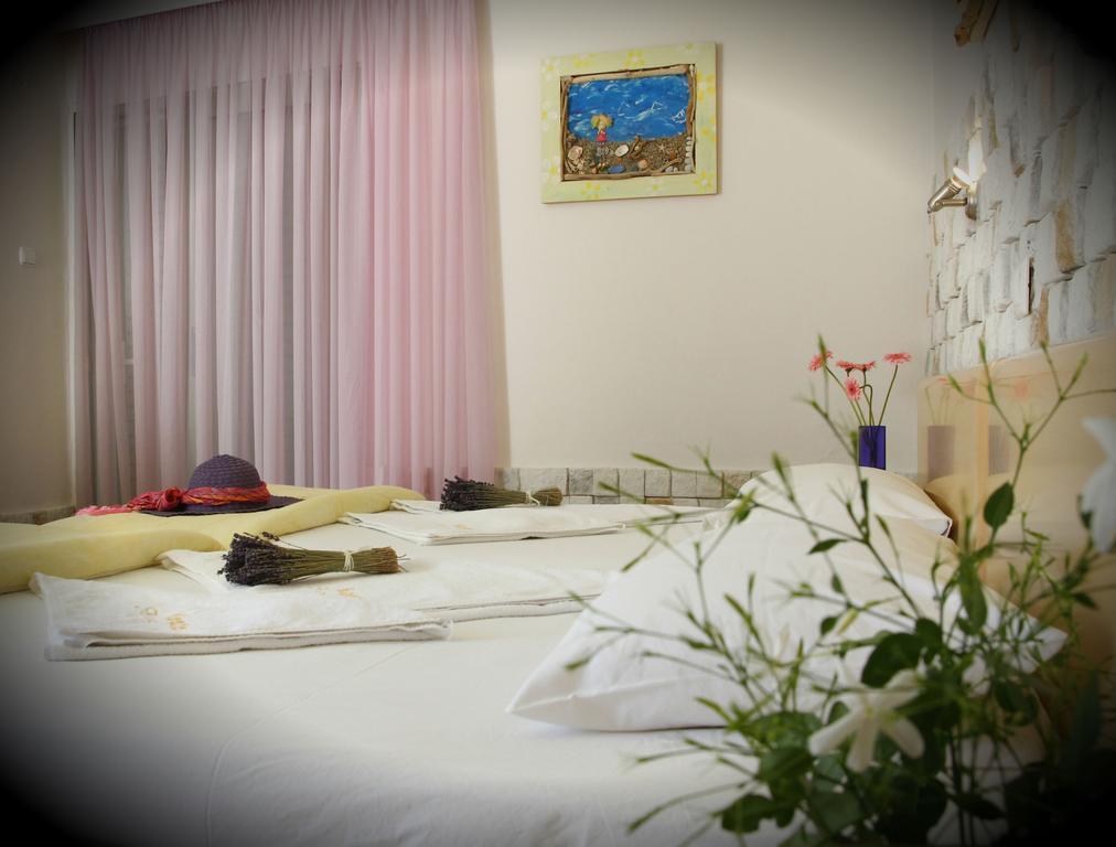 Hotel Kostis Скиатос Экстерьер фото